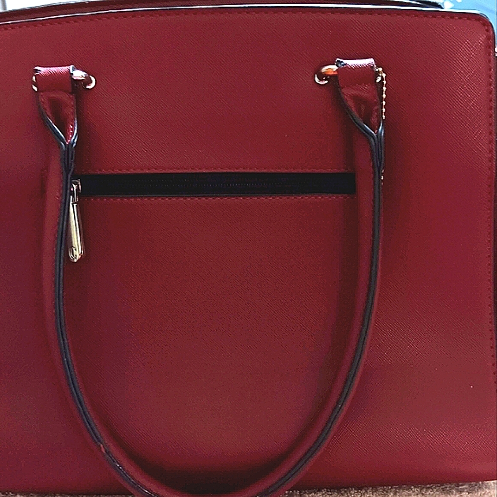 Ladies Wine Colored 17x11x7 in Bag